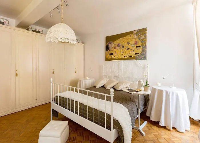 Via Laurina 40 Apartment